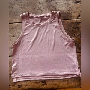 Lululemon tank.